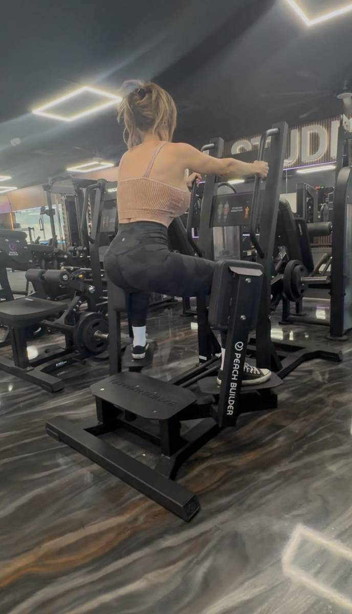 Glute Studio members training
